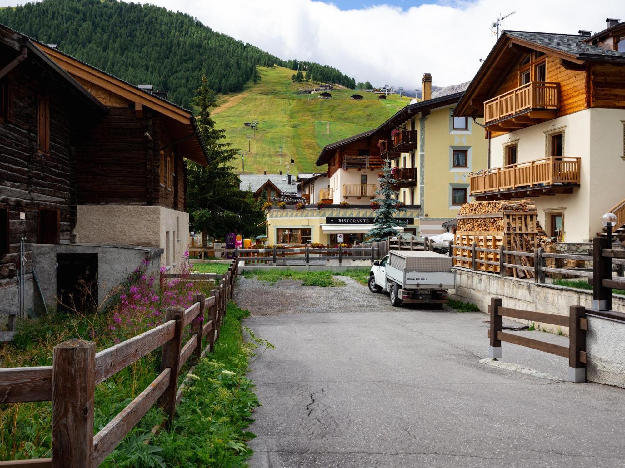Chalet Irene Livigno Exteriör bild